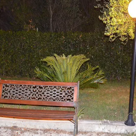 Rosa Garden